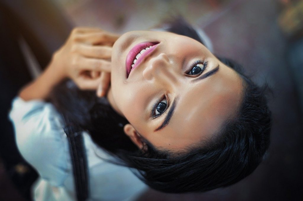 face-2936245_1280-1024x681